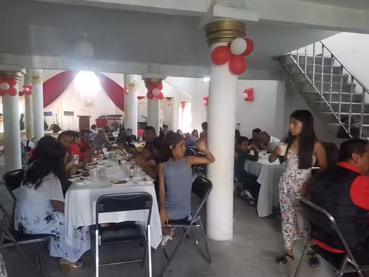 Iglesia La Ultima Llamada en Monte Horeb