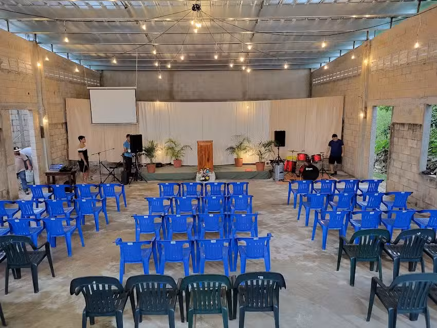 Iglesia Lirio De Los Valles Asambleas de Dios