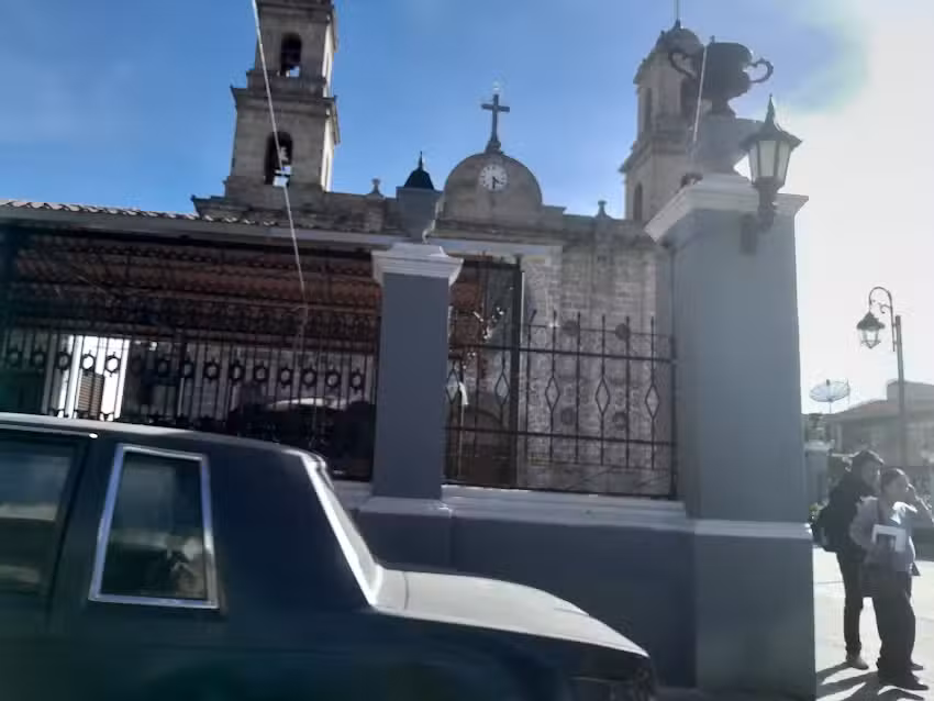 Iglesia Loma Bonita
