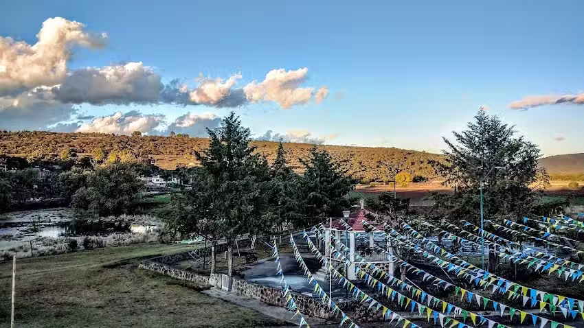 Iglesia LOS SANTOS PEREGRINOS