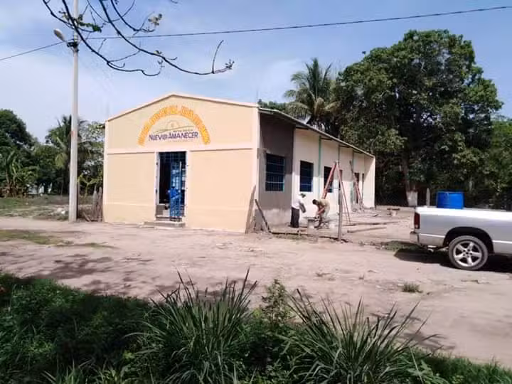 Iglesia: Ministerio Apostolico Nuevo Amanecer