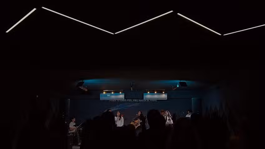 Iglesia Monta&ntilde;a del Rey