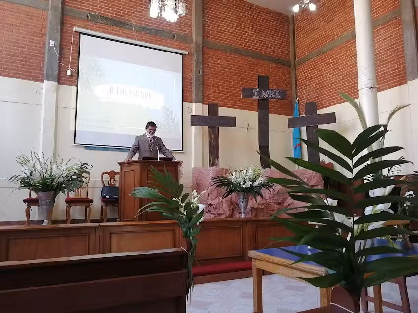 IGLESIA NACIONAL PRESBITERIANA