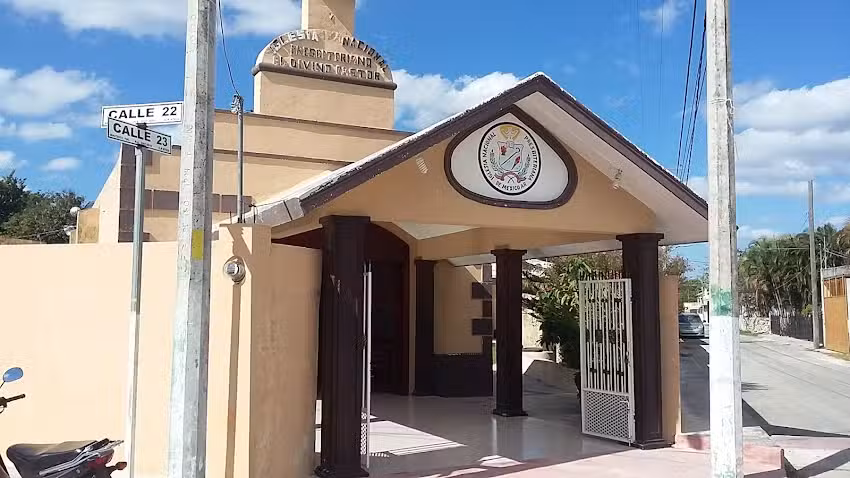 Iglesia Nacional Presbiteriana &ldquo;El Divino Pastor&rdquo;