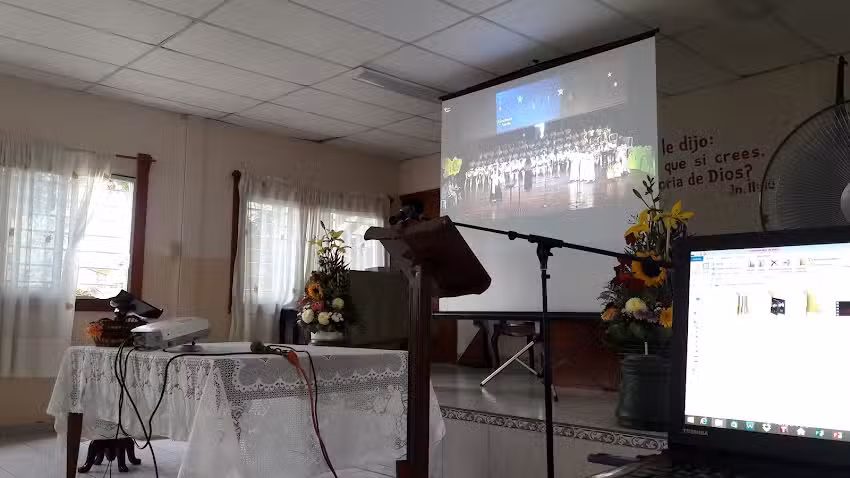 Iglesia Nacional Presbiteriana Monte de Los Olivos