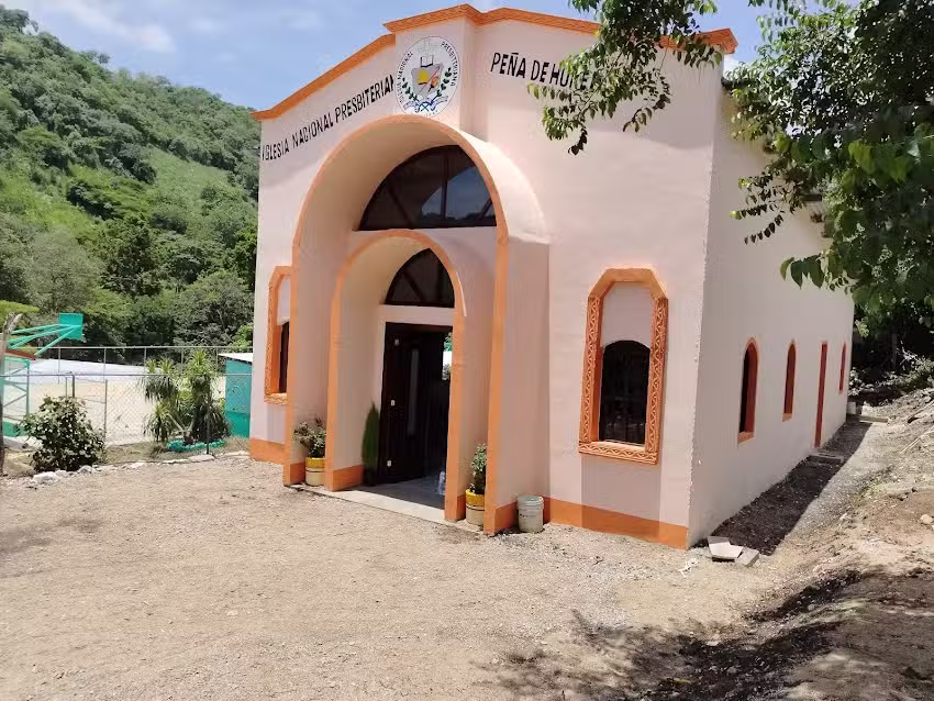 Iglesia Nacional Presbiteriana PE&Ntilde;A DE HOREB