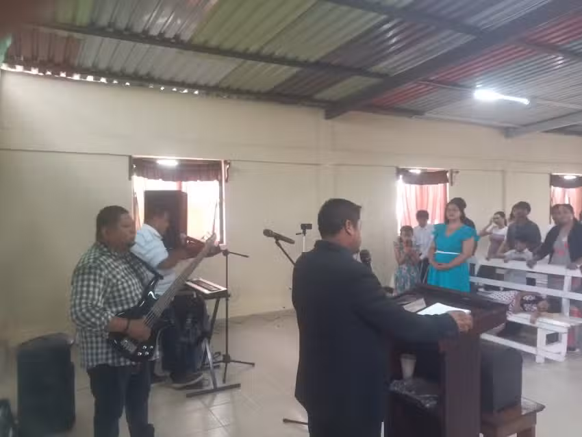 Iglesia Pe&ntilde;a de Horeb