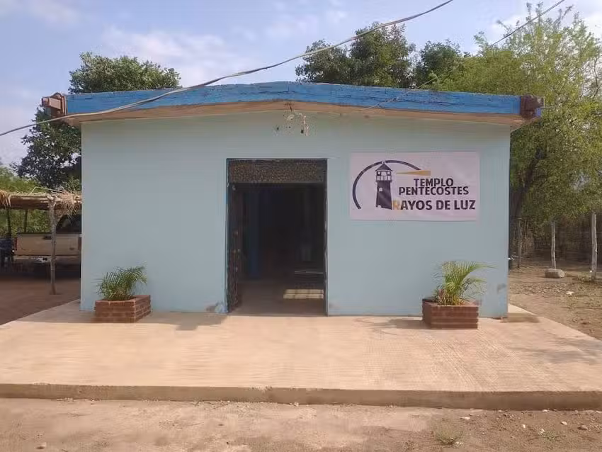 IGLESIA PENTECOSTES RAYOS DE LUZ