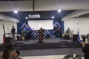 Iglesia PUERTA DE AMOR