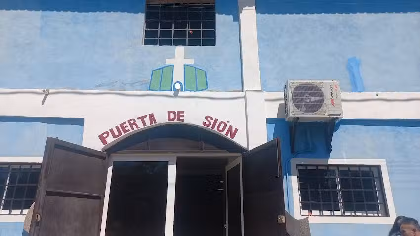 Iglesia puerta de Sion