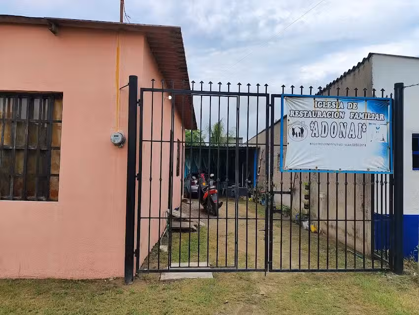 Iglesia Restauraci&oacute;n Familiar ADONAI(pentecost&eacute;s)