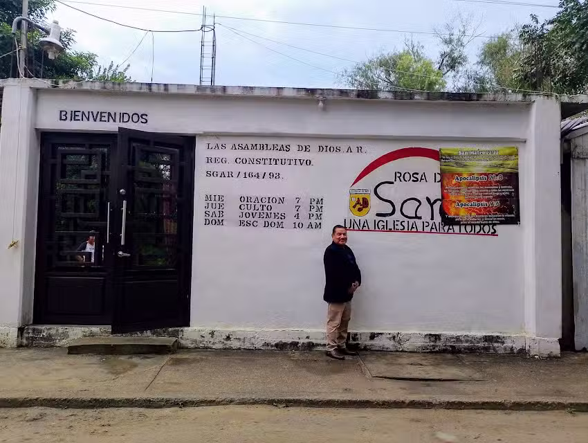 Iglesia Rosa De Saron Centro Familiar Cristiano