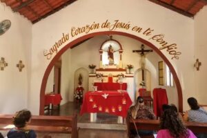 Iglesia Sagrado Coraz&oacute;n de Jes&uacute;s, Las Cuevas BCS