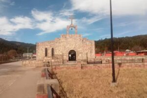 Iglesia San Isidro Labrador De Huajumar