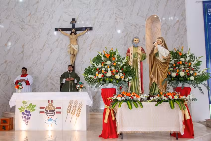 IGLESIA SAN JOAQU&Iacute;N Y SANTA ANA