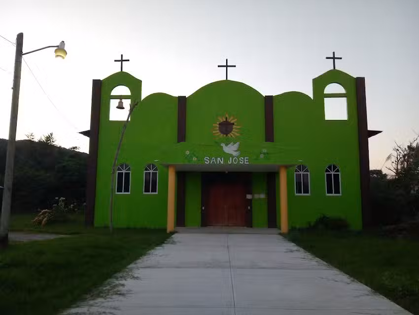 Iglesia San Jos&eacute; &ndash; La Corrala