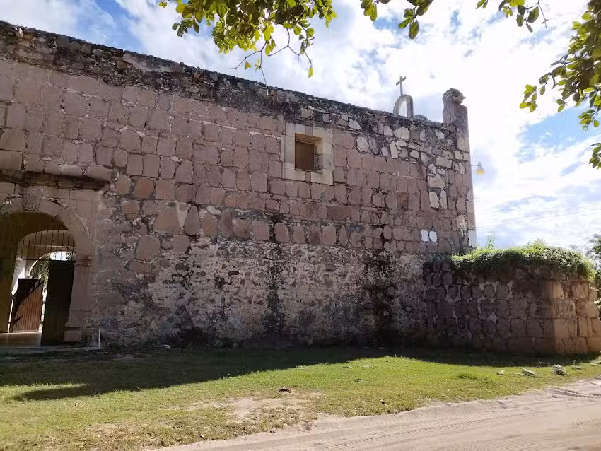 Iglesia San Juan bautista capirato