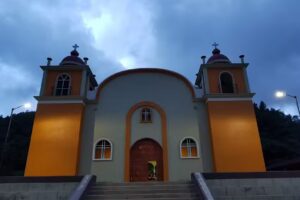 Iglesia San Lucas Camotlan