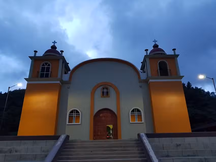 Iglesia San Lucas Camotlan