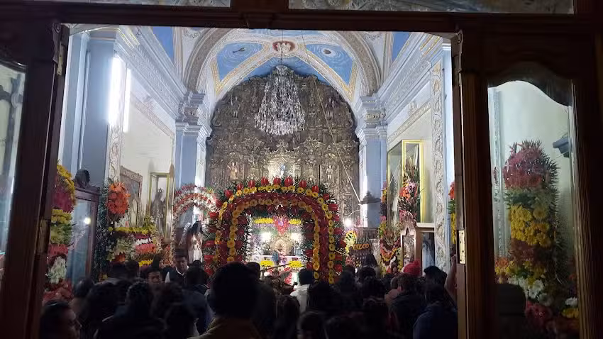 Iglesia San Miguel Xochitecatitla