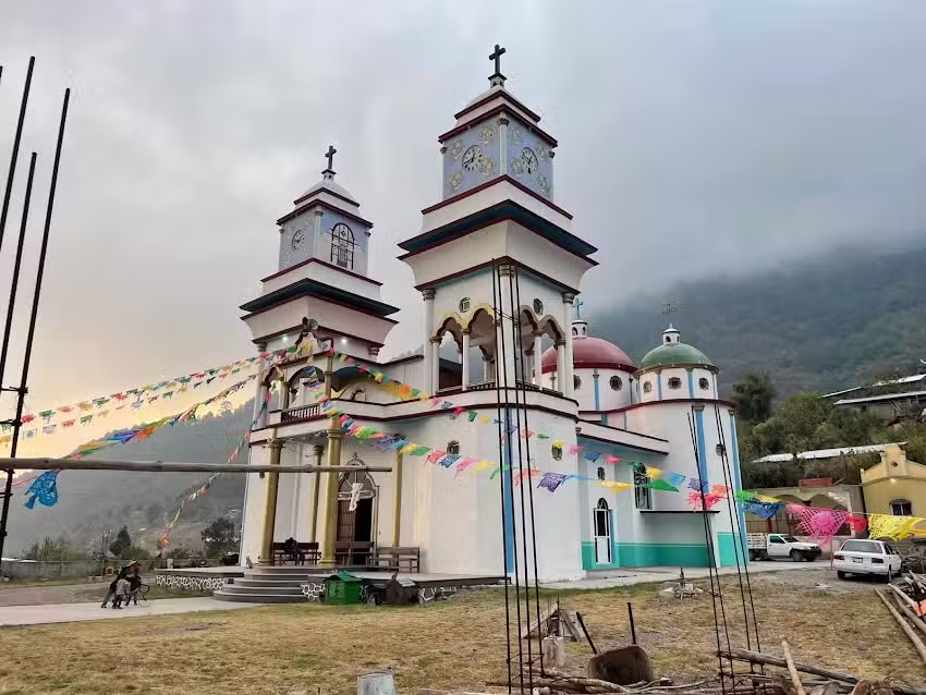 IGLESIA SAN PEDRO &ndash; SAN PABLO
