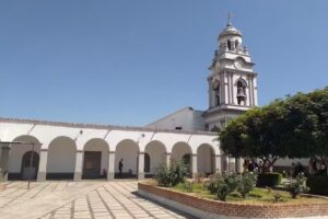 Iglesia San Pedro Tesist&aacute;n