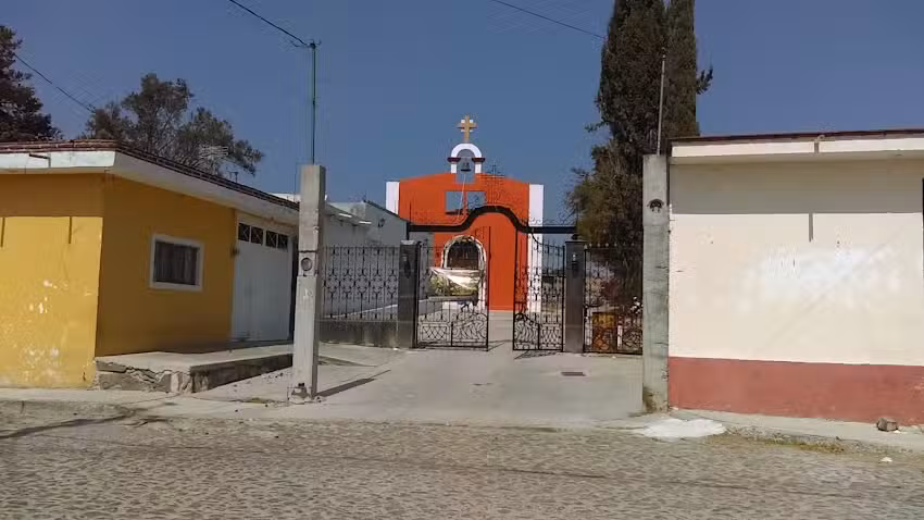 Iglesia Santa Cruz de los Milagros Mompani