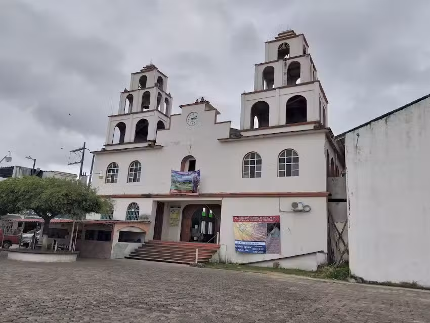Iglesia Santa Lucrecia