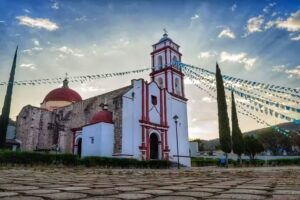 Iglesia Santiago Ap&oacute;stol