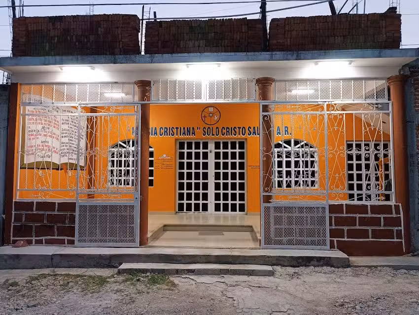 Iglesia solo &ldquo;Cristo salva&rdquo;