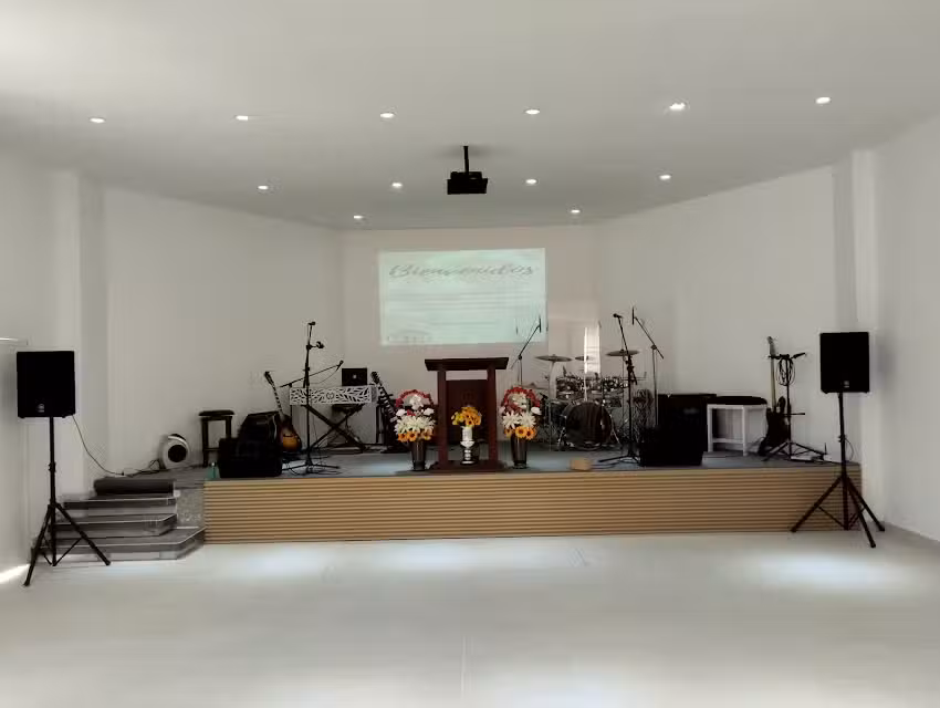 Iglesia Universal Cristiana II