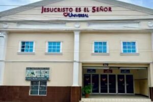 Iglesia Universal zapata