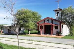 Iglesia y casa parroquial santa Isabel