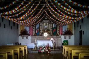 interior de la capilla de San Pedro Ap&oacute;stol