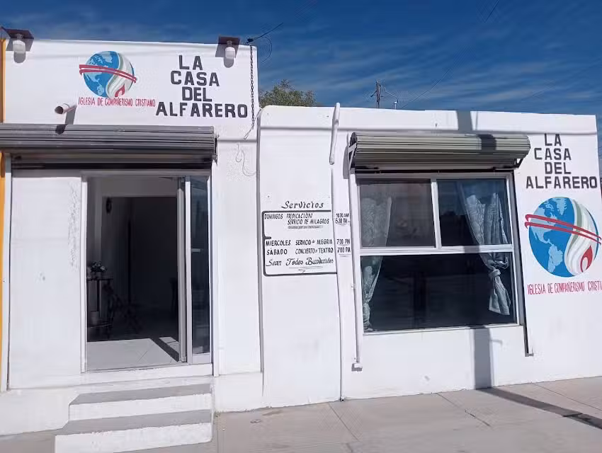 LA CASA DEL ALFARERO VILLAS DEL REAL