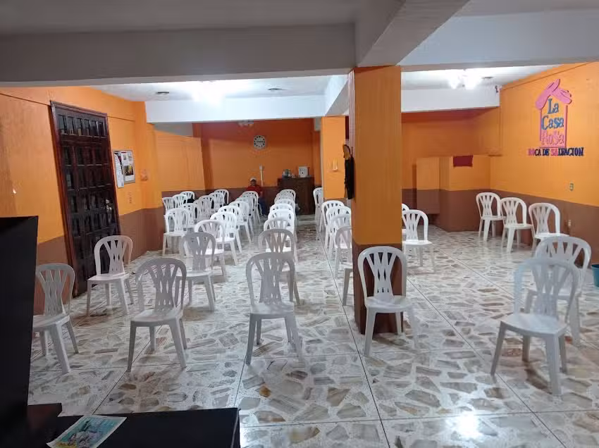 La Casa Rosa: Roca de Salvaci&oacute;n