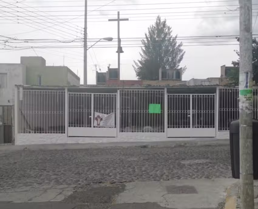 La Cruz Cerrito Colorado Toltecas