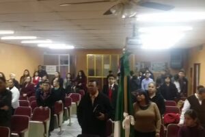 la iglesia de Dios de los campos del bosque