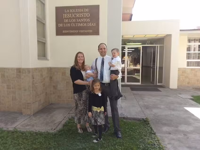 La Iglesia de Jesucristo de los Santos de los &Uacute;ltimos D&iacute;as