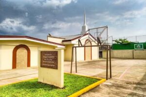La Iglesia de Jesucristo de los Santos de los &Uacute;ltimos D&iacute;as