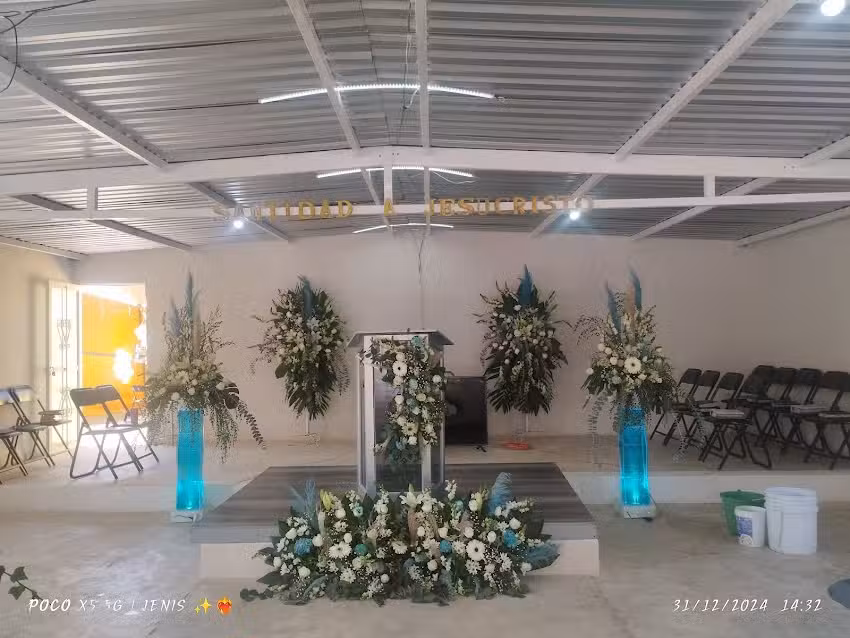 LA LUZ DEL MUNDO- LA MESA DE CHOSTO