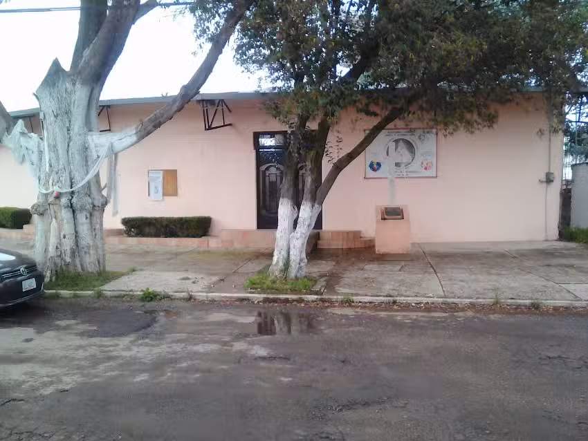 La Santa Cruz Capilla