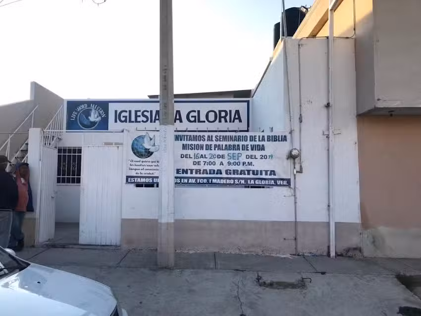LIFE WORD MISSION IGLESIA LA GLORIA