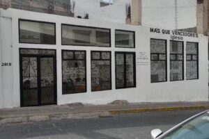 M&aacute;s Que Vencedores