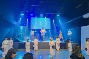 Ministerio de Adoraci&oacute;n Gracia Y Verdad