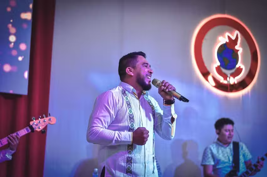 Ministerio Internacional Emanuel Canc&uacute;n