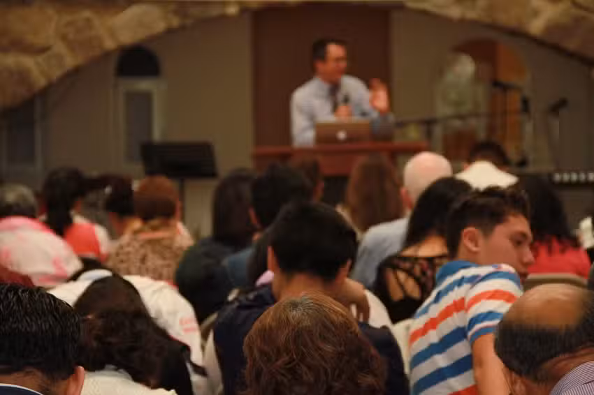 Ministerios Ebenezer &ldquo;Casa de Dios&rdquo; Iglesia Cristiana