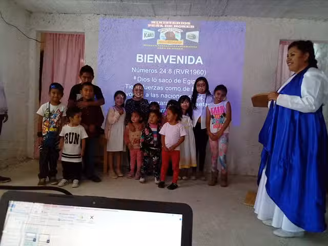 Ministerios Pe&ntilde;a De Horeb /Mision Evangelica Carismatica Pe&ntilde;a De Horeb