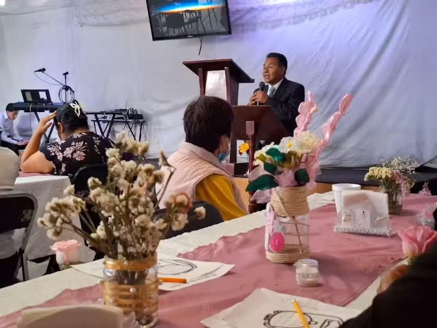 Ministerios R&iacute;os de Agua Viva