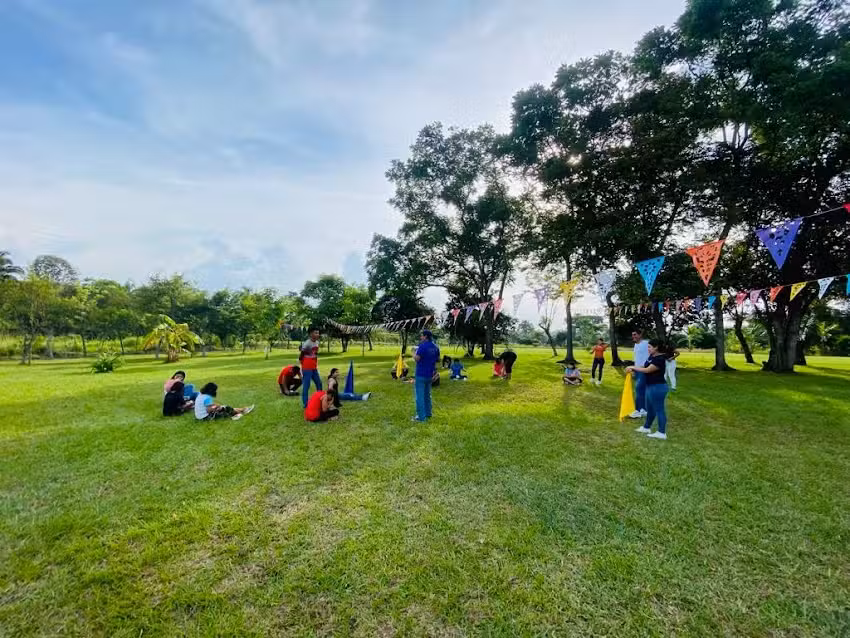 MINISTERIOS YESHUA (AUDITORIO)